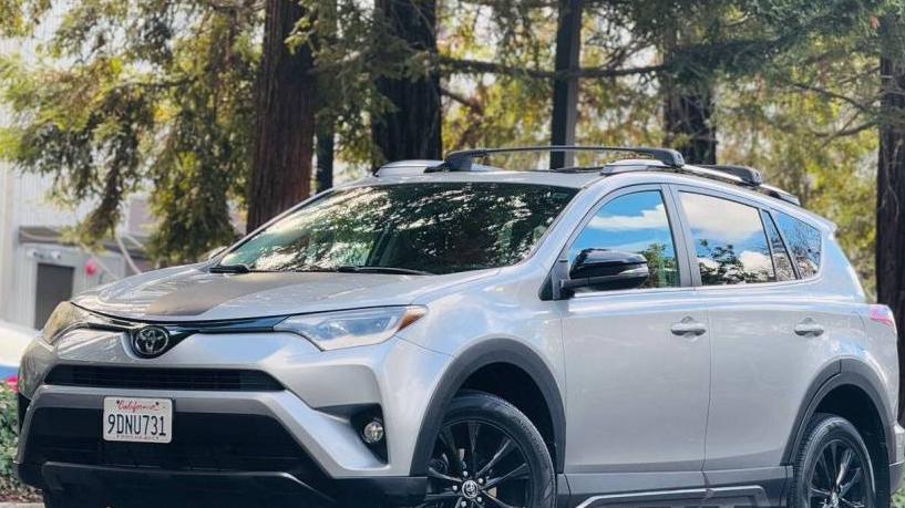 TOYOTA RAV4 2018 2T3RFREVXJW748055 image