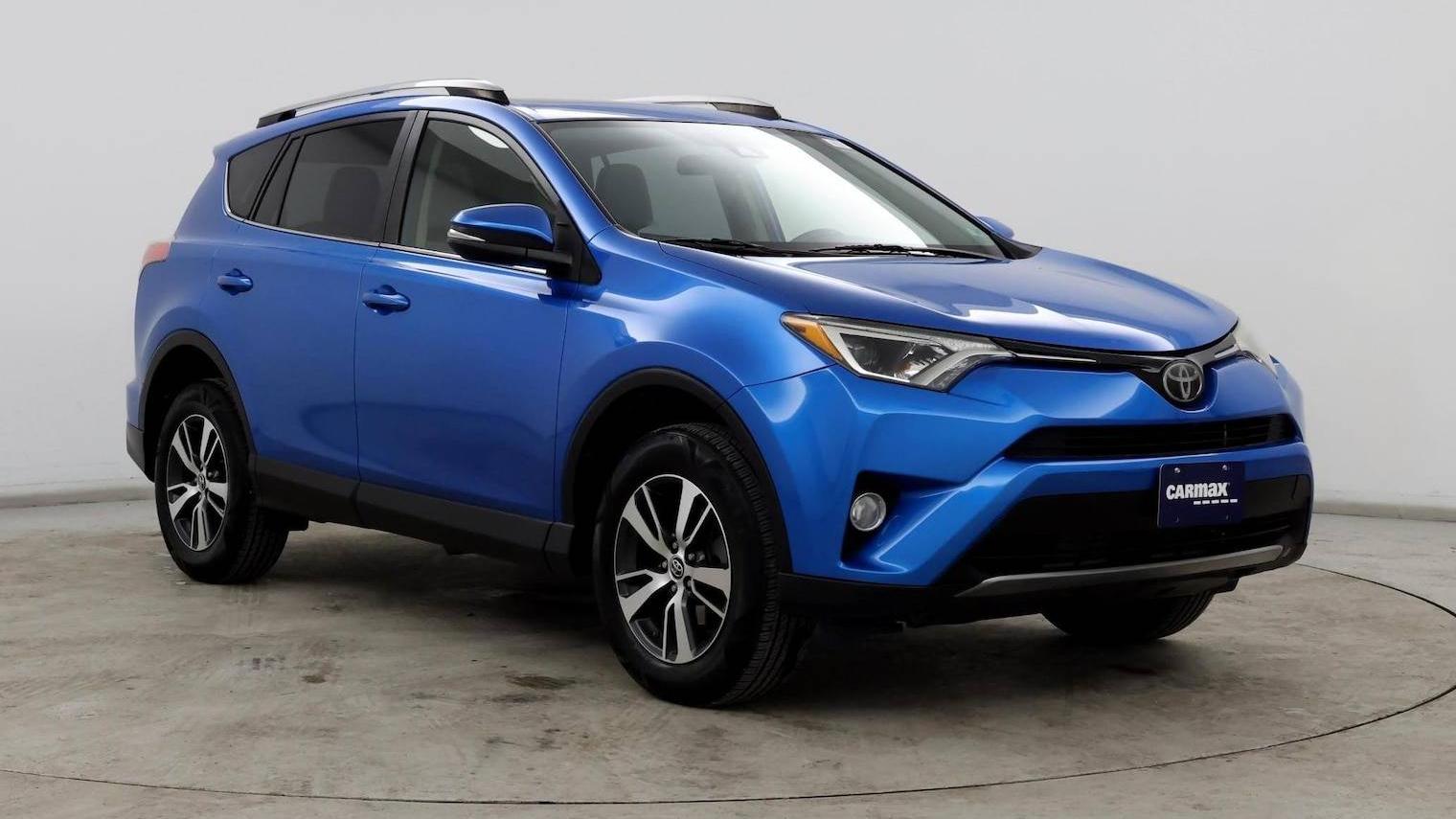 TOYOTA RAV4 2018 JTMRFREVXJJ723705 image