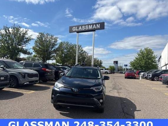 TOYOTA RAV4 2018 JTMDJREV1JD163371 image