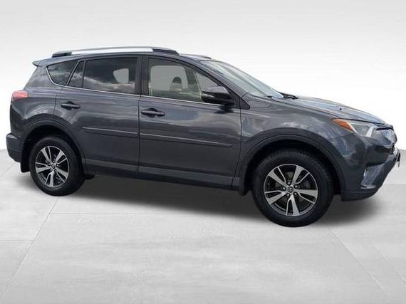 TOYOTA RAV4 2018 JTMRFREV2JJ729160 image