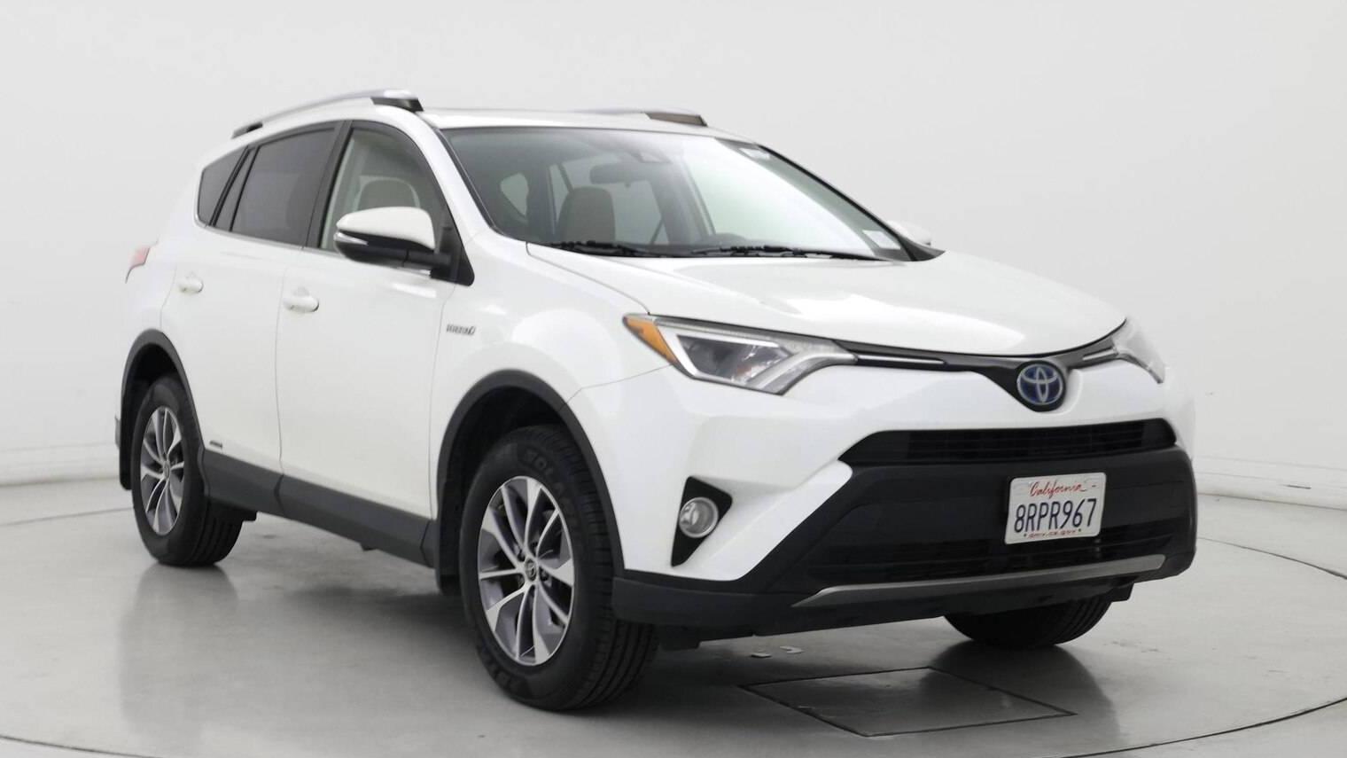 TOYOTA RAV4 2018 JTMRJREV5JD177599 image