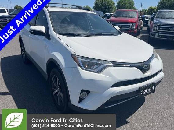 TOYOTA RAV4 2018 JTMRFREV1JJ198873 image