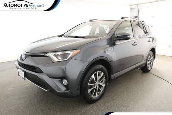 TOYOTA RAV4 2018 JTMRJREVXJD202870 image