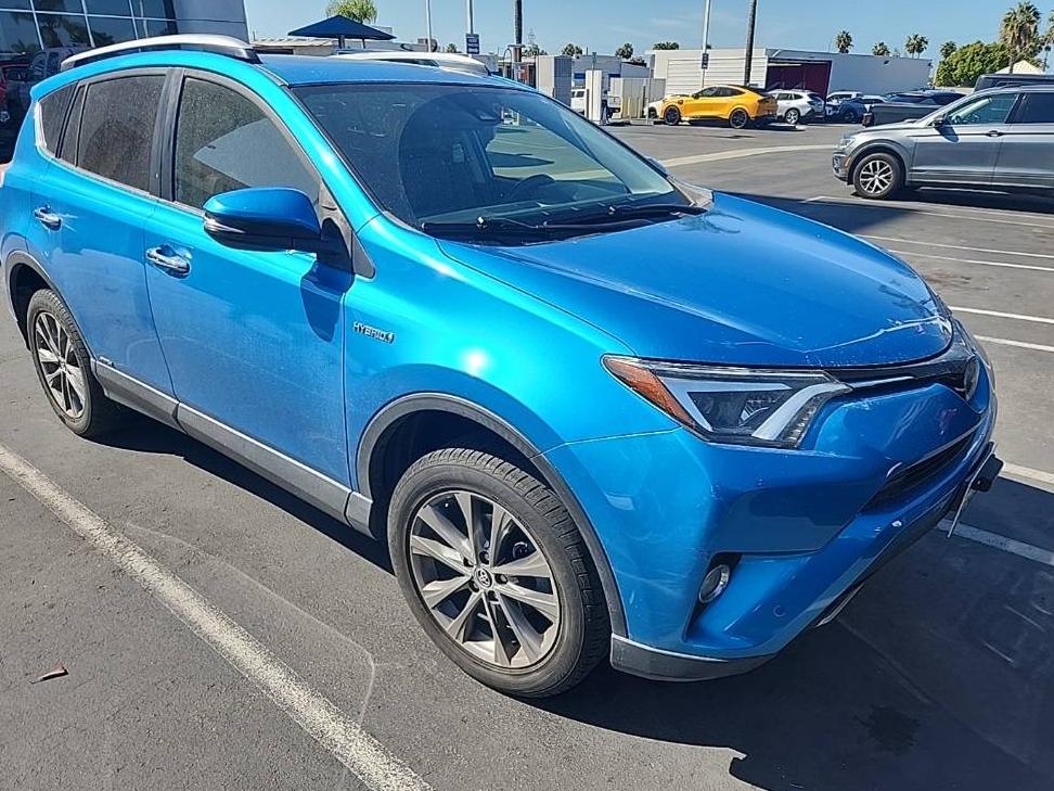 TOYOTA RAV4 2018 JTMDJREV4JD175627 image