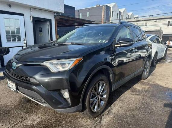TOYOTA RAV4 2018 JTMDJREV3JD174680 image
