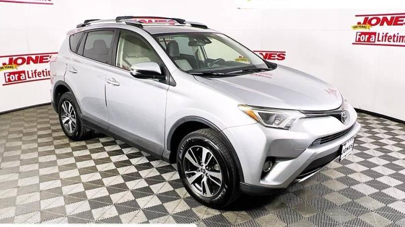 TOYOTA RAV4 2018 JTMRFREV0JJ217686 image