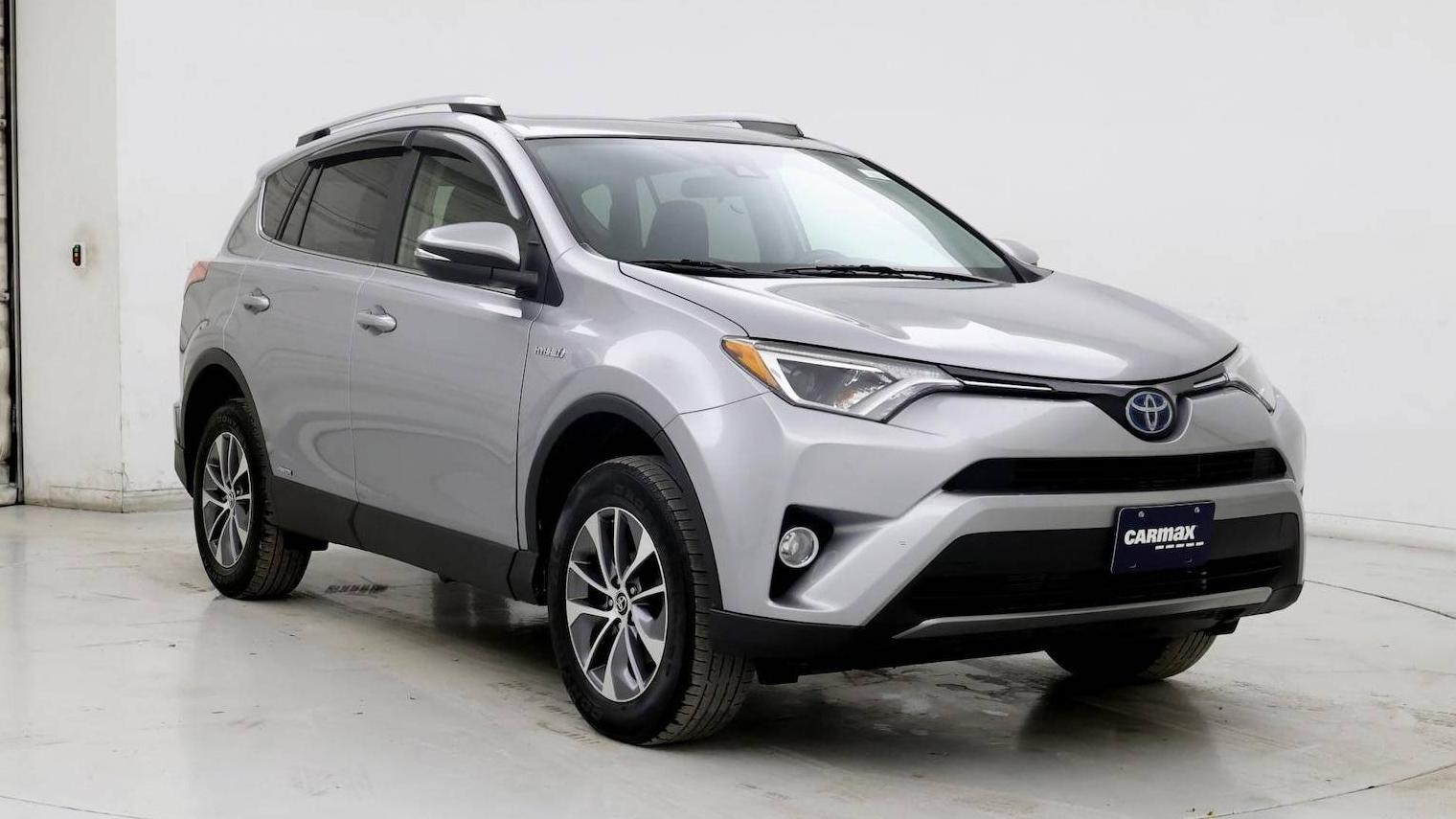 TOYOTA RAV4 2018 JTMRJREV2JD249911 image