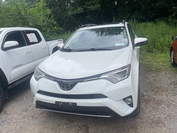 TOYOTA RAV4 2018 JTMRFREV8JJ226989 image