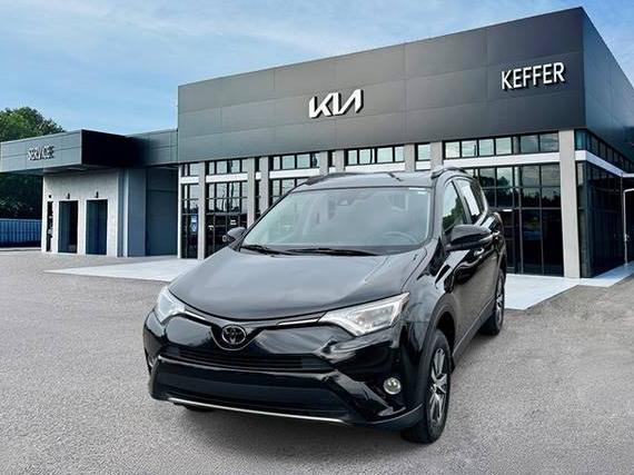 TOYOTA RAV4 2018 2T3WFREV3JW445329 image