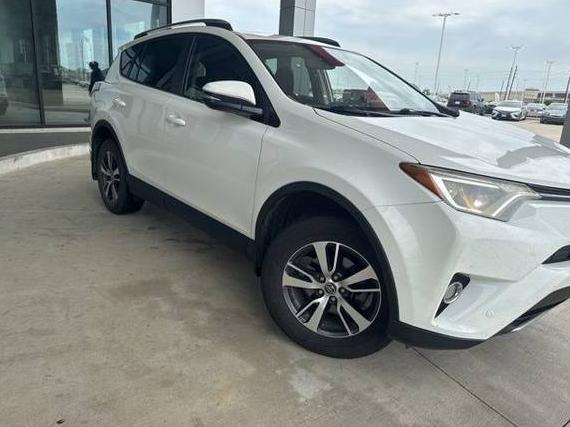 TOYOTA RAV4 2018 JTMWFREV8JJ183807 image