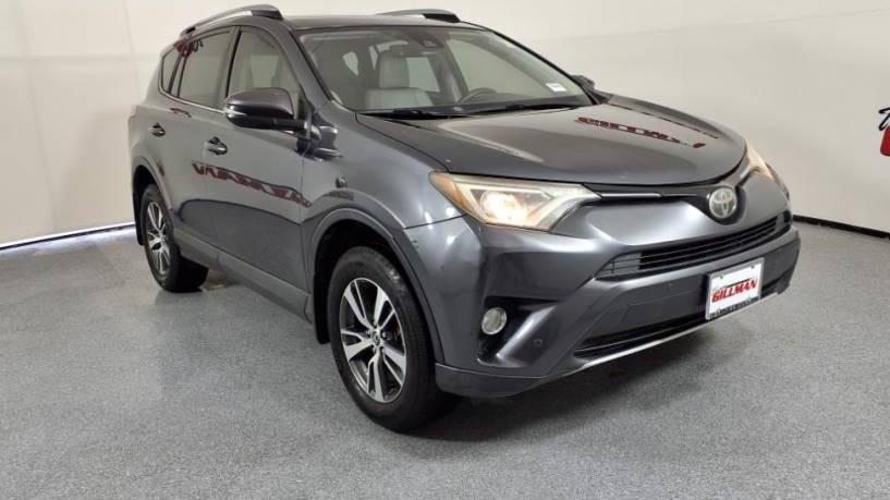 TOYOTA RAV4 2018 JTMWFREV7JD117974 image