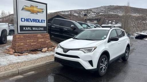 TOYOTA RAV4 2018 2T3BFREV0JW779557 image