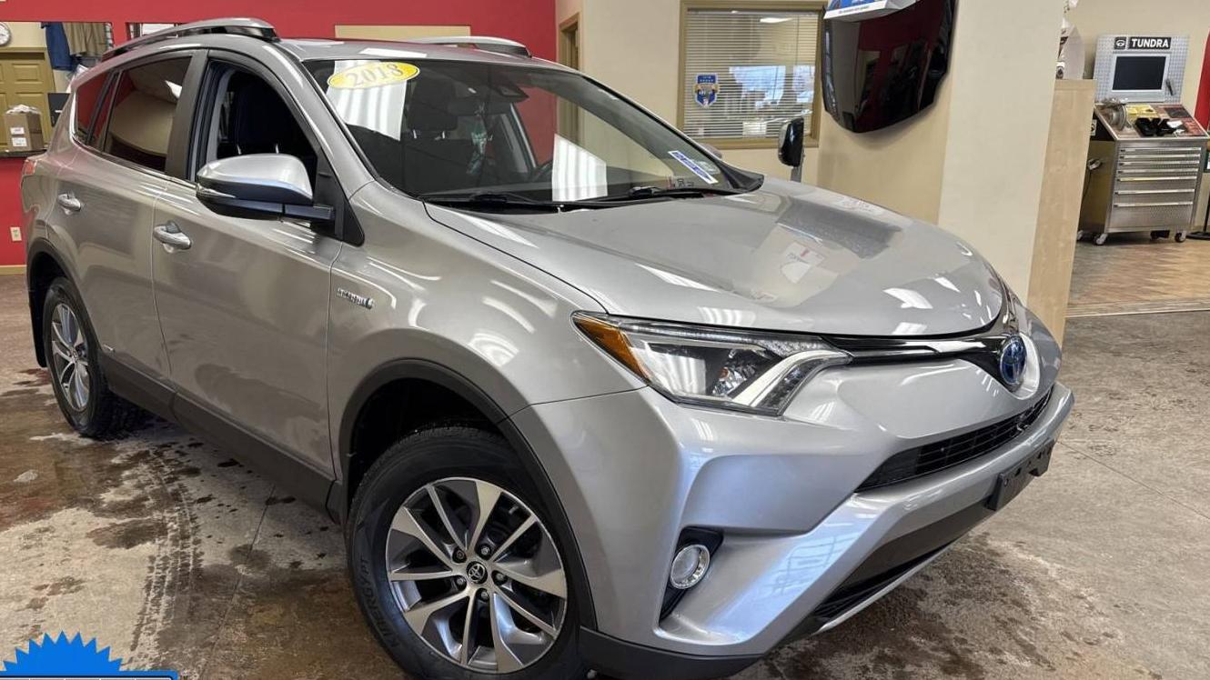 TOYOTA RAV4 2018 JTMRJREV7JD185297 image