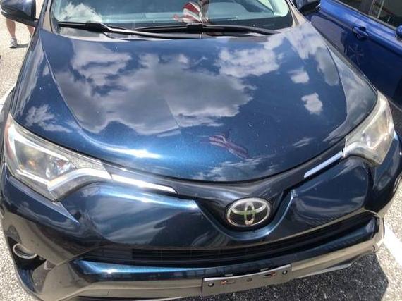 TOYOTA RAV4 2018 JTMRFREV0JD257507 image