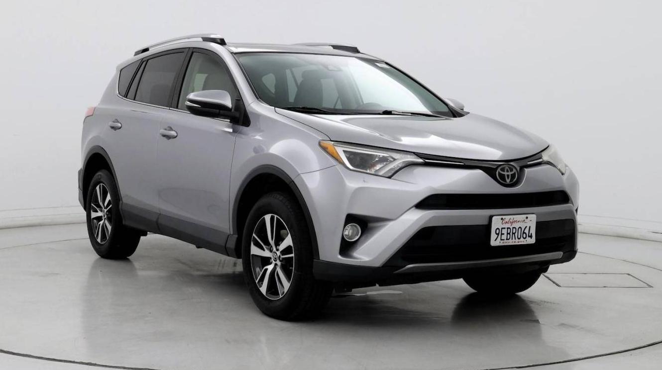 TOYOTA RAV4 2018 JTMWFREV6JD112765 image