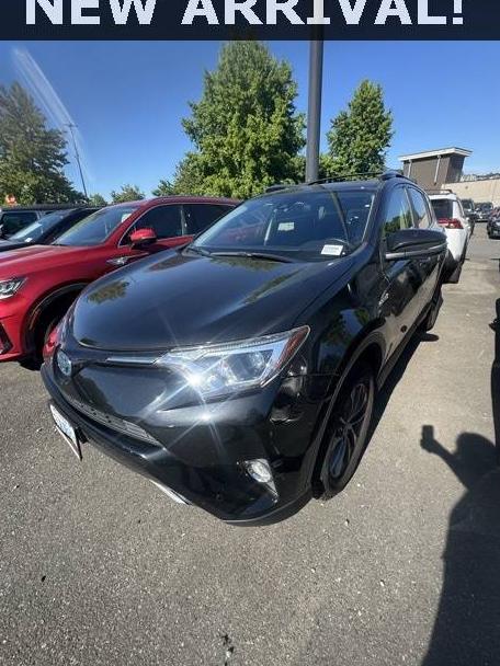 TOYOTA RAV4 2018 JTMRJREV0JD156515 image
