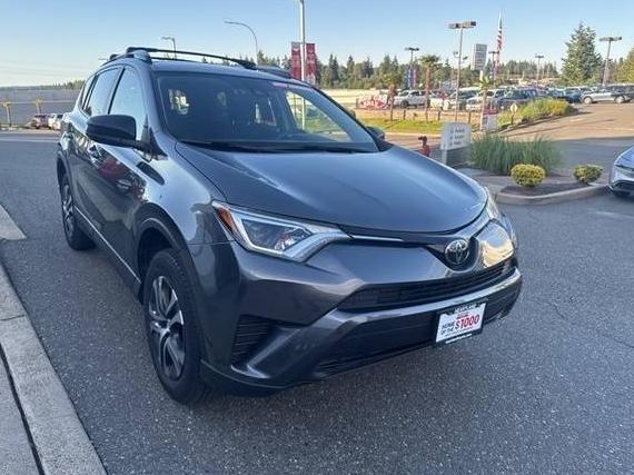 TOYOTA RAV4 2018 JTMBFREV1JJ724940 image