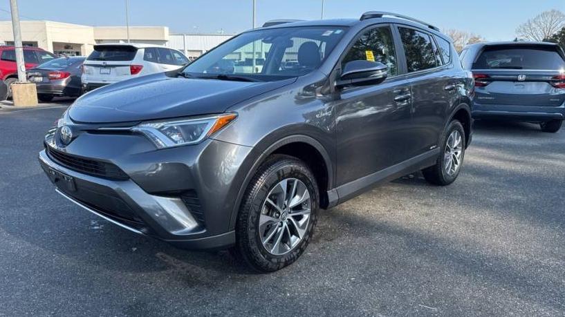 TOYOTA RAV4 2018 JTMRJREV3JD197575 image