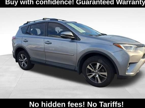 TOYOTA RAV4 2018 JTMRFREV0JD253618 image