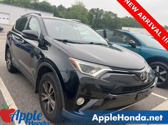 TOYOTA RAV4 2018 2T3RFREV0JW731930 image