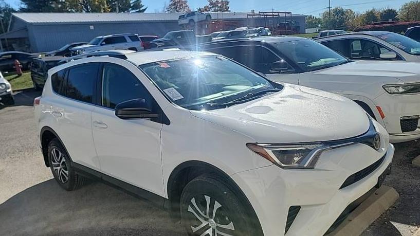 TOYOTA RAV4 2018 JTMZFREVXJJ158517 image