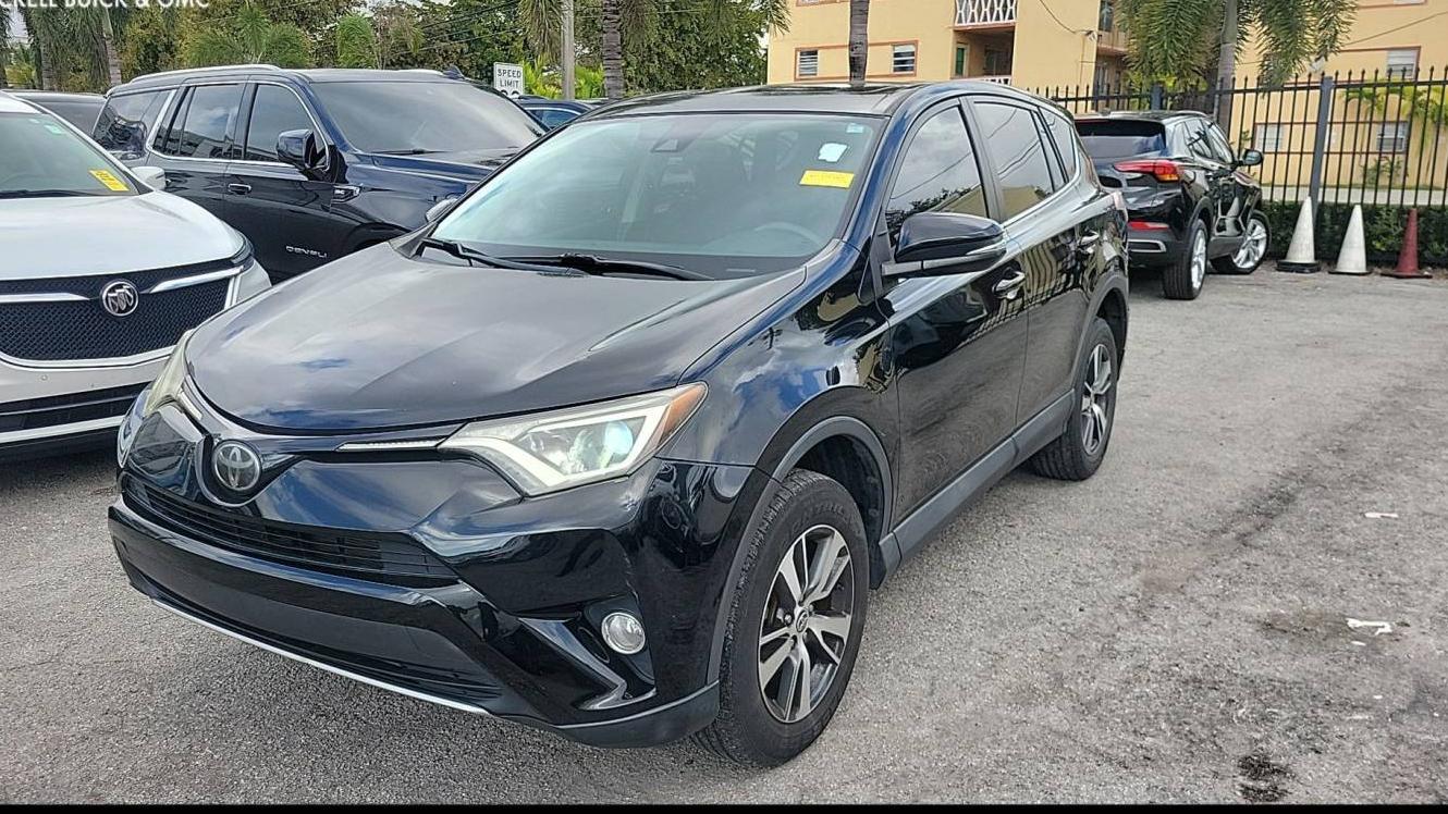 TOYOTA RAV4 2018 2T3WFREV2JW409566 image