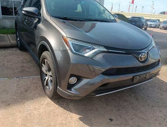 TOYOTA RAV4 2018 2T3WFREV9JW445352 image