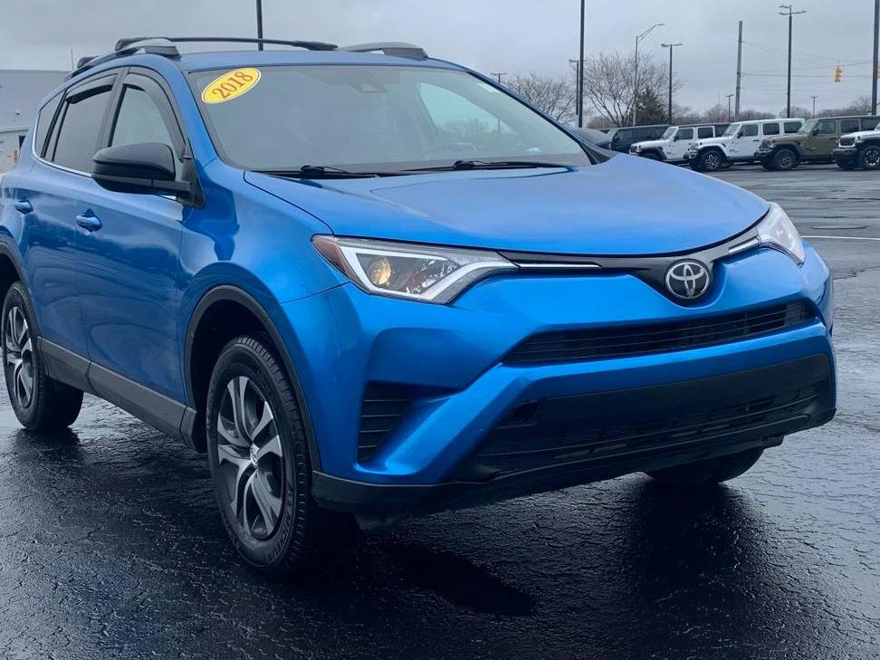 TOYOTA RAV4 2018 2T3ZFREV6JW487247 image