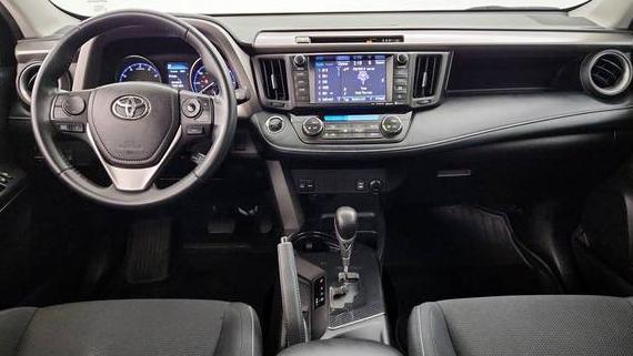 TOYOTA RAV4 2018 2T3WFREVXJW444419 image