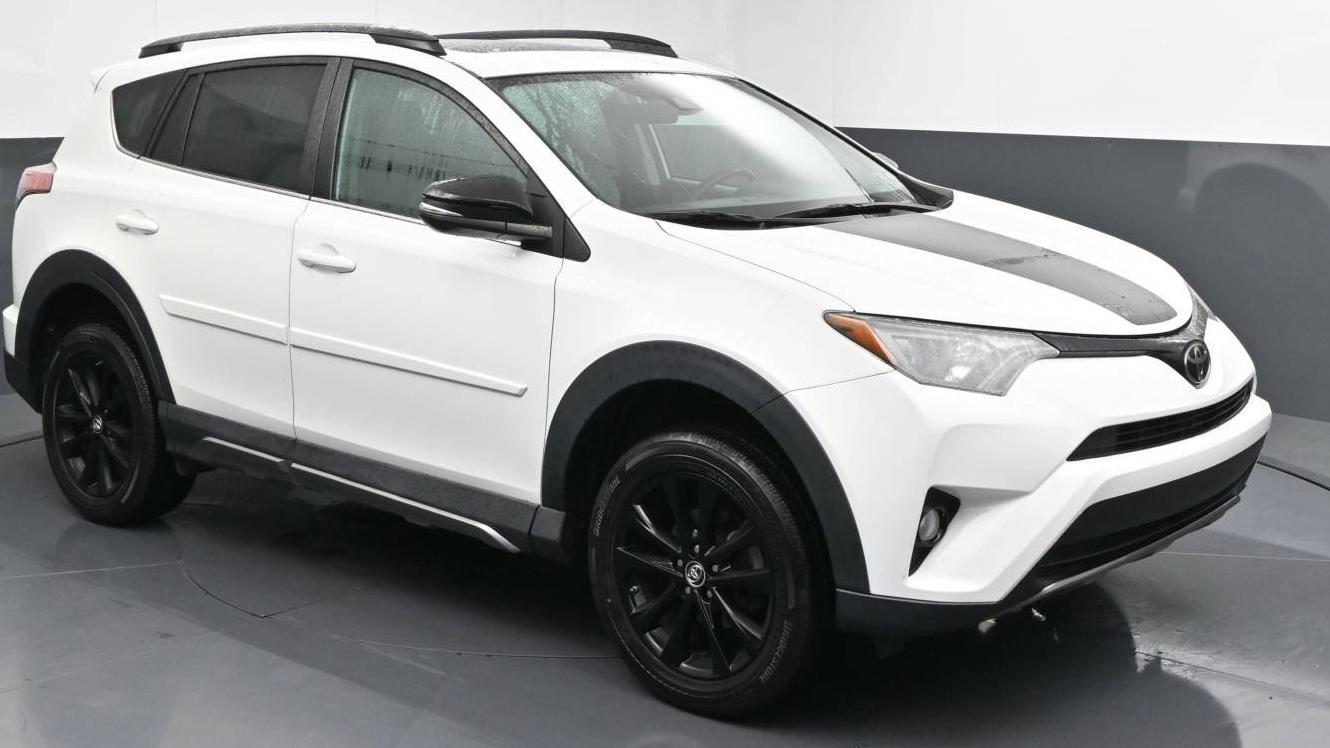 TOYOTA RAV4 2018 2T3RFREV9JW726029 image