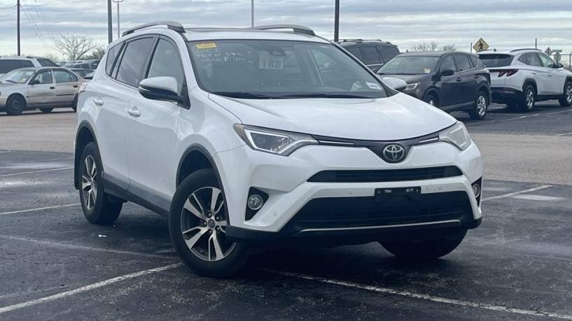 TOYOTA RAV4 2018 2T3WFREV3JW455262 image