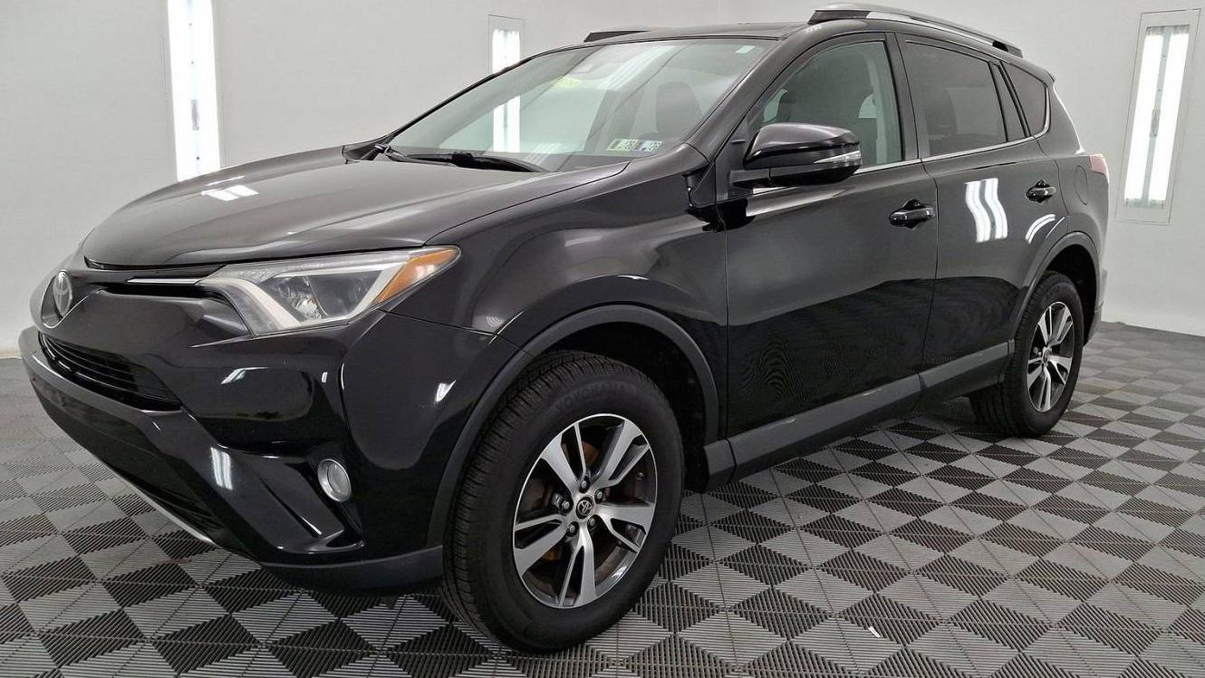 TOYOTA RAV4 2018 2T3RFREVXJW778723 image