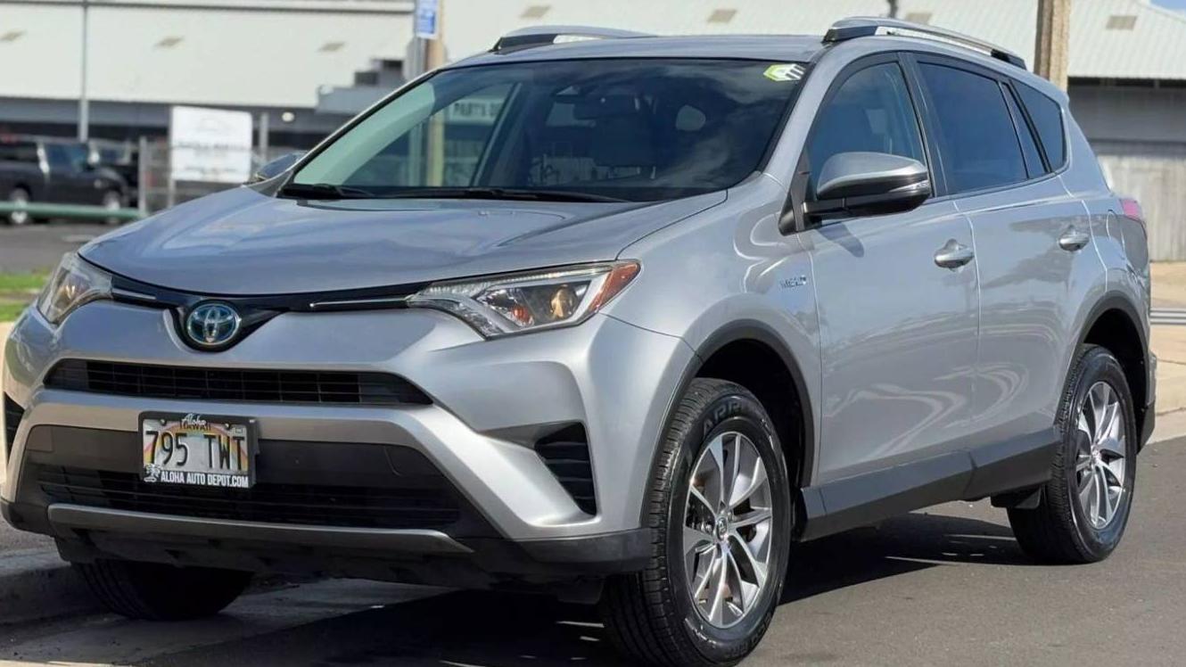 TOYOTA RAV4 2018 JTMRJREV5JD258442 image