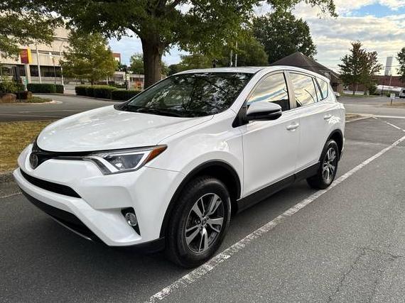 TOYOTA RAV4 2018 JTMWFREV8JJ212500 image