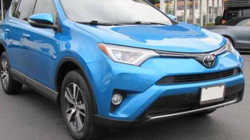 TOYOTA RAV4 2018 JTMRFREV4JD229760 image