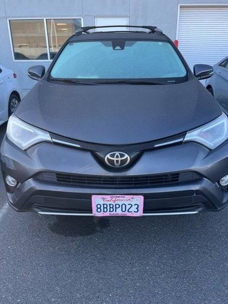 TOYOTA RAV4 2018 JTMWFREV9JJ151268 image