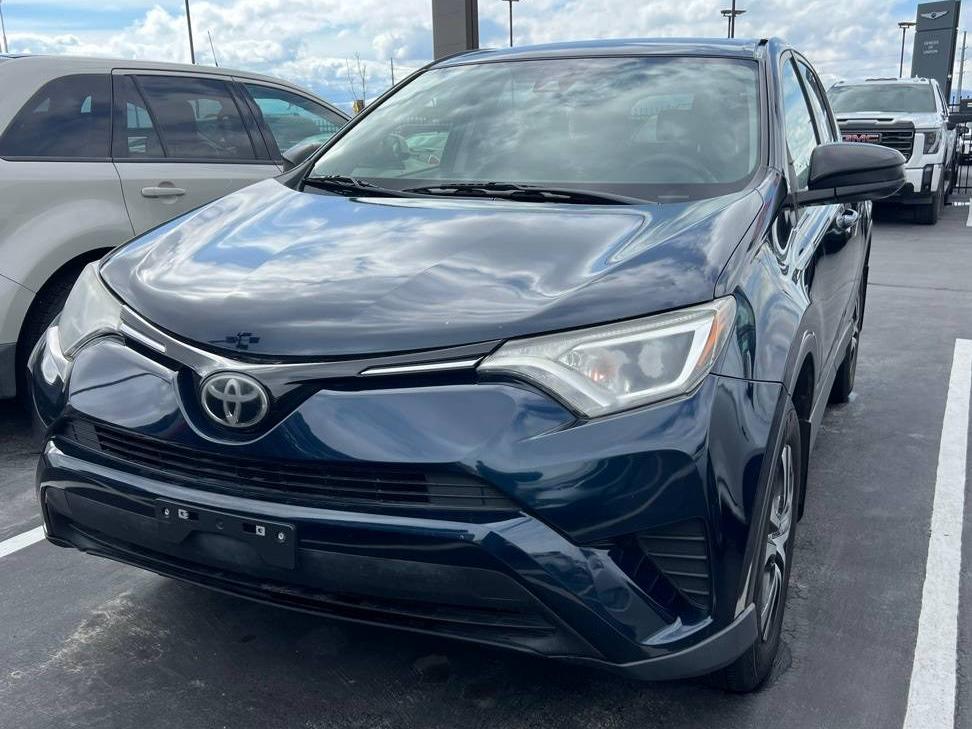 TOYOTA RAV4 2018 JTMZFREVXJD122731 image