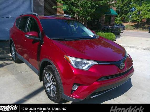 TOYOTA RAV4 2018 2T3RFREV0JW783669 image