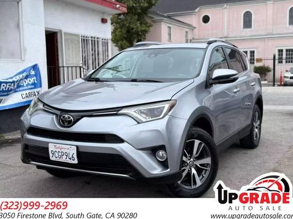 TOYOTA RAV4 2018 2T3WFREV8JW429062 image