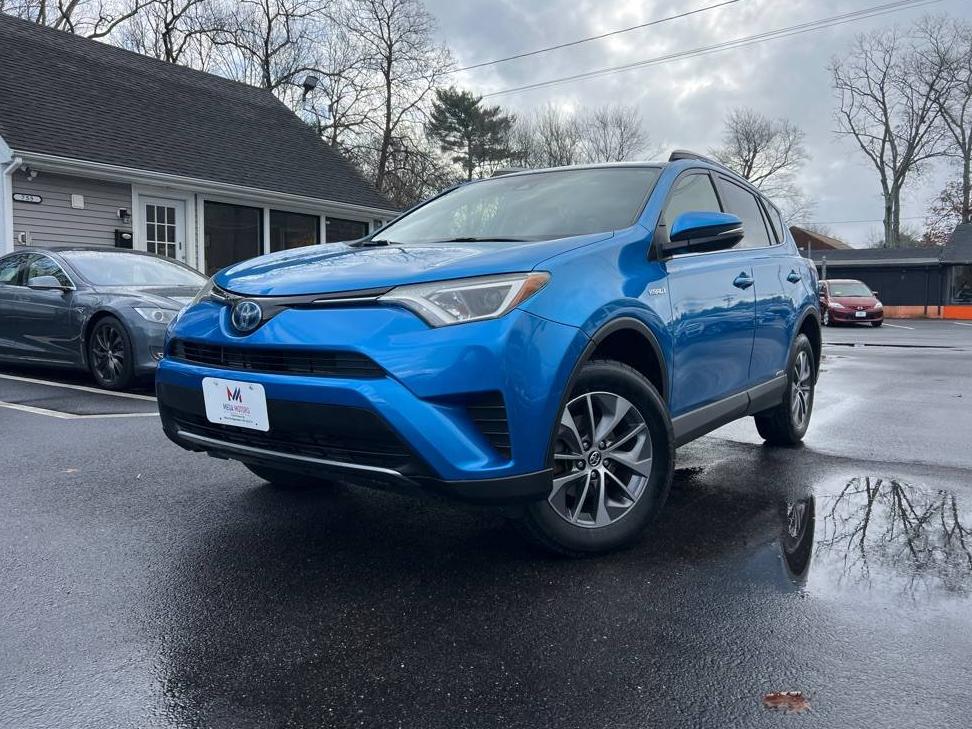 TOYOTA RAV4 2018 JTMRJREV5JD218863 image