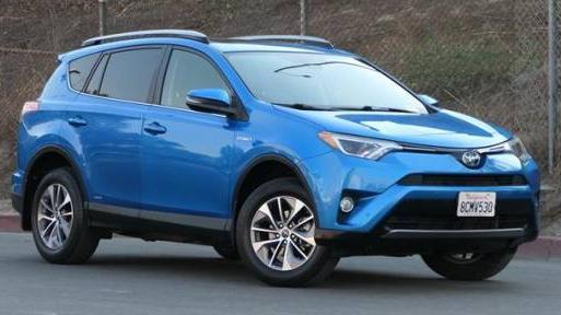 TOYOTA RAV4 2018 JTMRJREV5JD197318 image