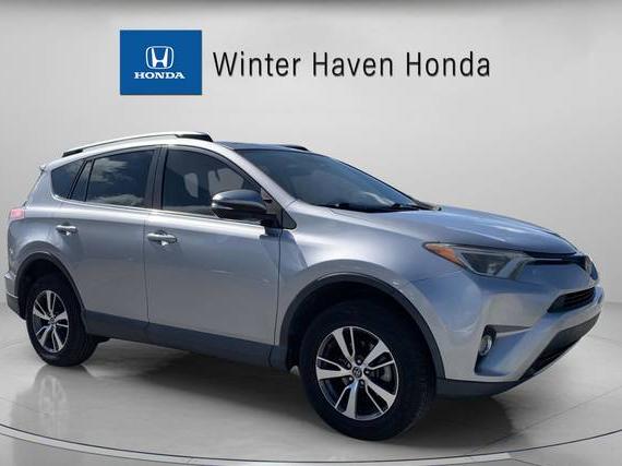 TOYOTA RAV4 2018 JTMWFREV3JJ209875 image