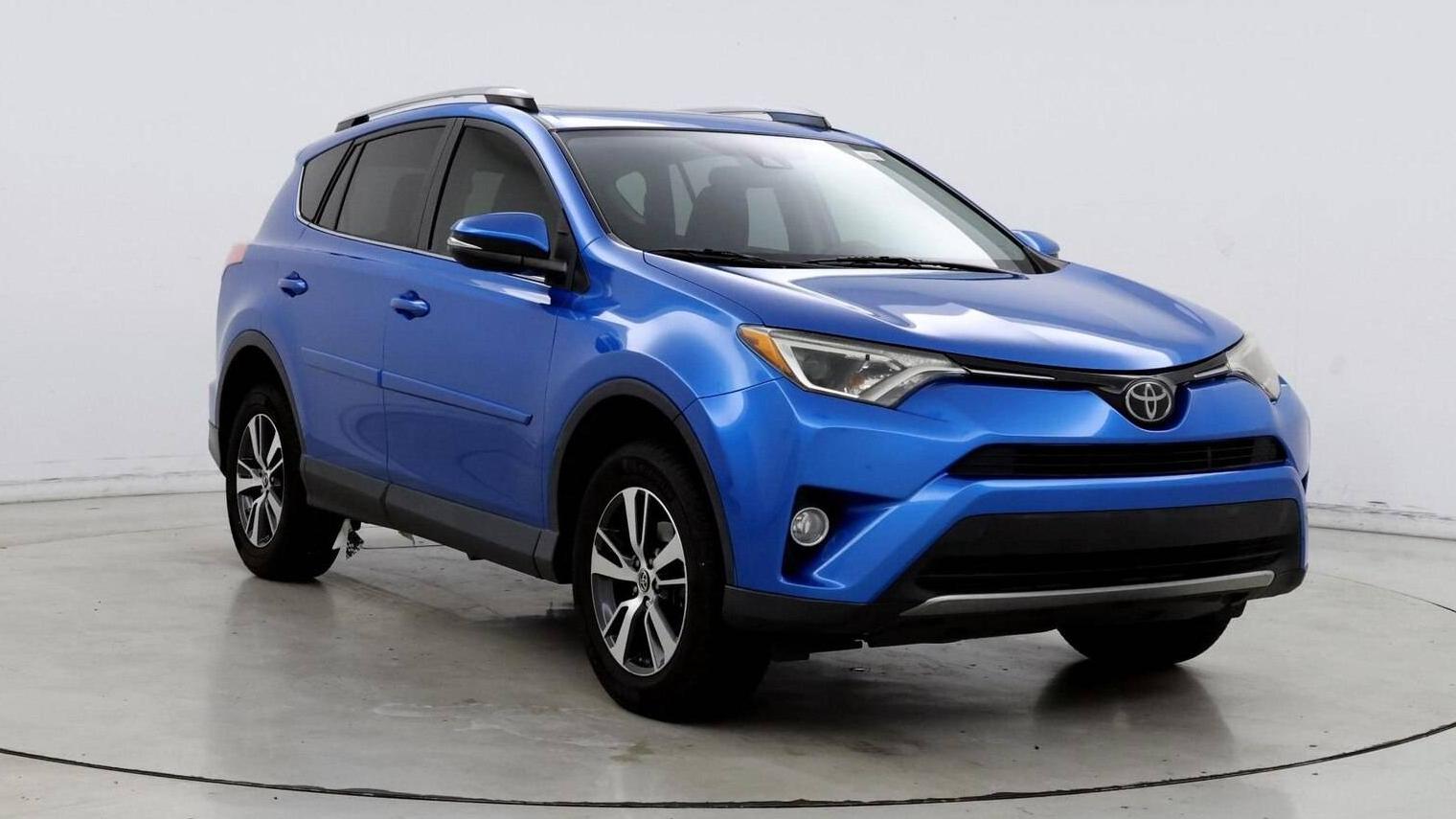 TOYOTA RAV4 2018 JTMWFREV0JJ205699 image