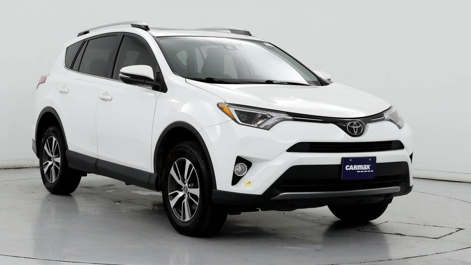 TOYOTA RAV4 2018 JTMWFREV5JJ190178 image