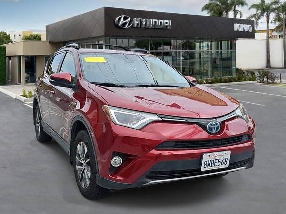TOYOTA RAV4 2018 JTMRJREV3JD209269 image