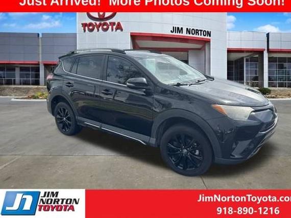 TOYOTA RAV4 2018 2T3RFREV1JW771594 image