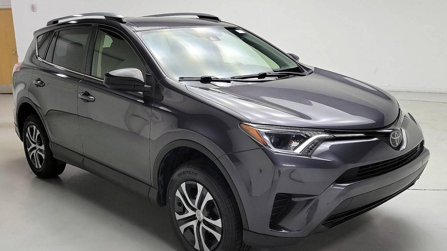 TOYOTA RAV4 2018 JTMZFREV8JJ176286 image