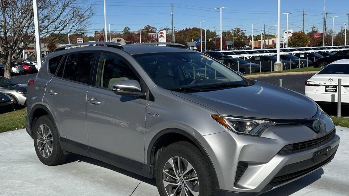 TOYOTA RAV4 2018 JTMRJREV0JD212629 image