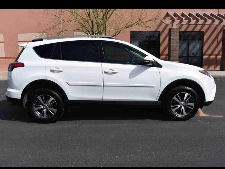 TOYOTA RAV4 2018 JTMWFREVXJJ194906 image