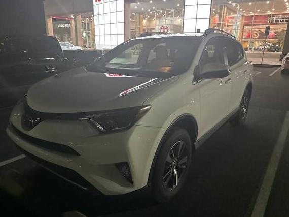 TOYOTA RAV4 2018 JTMWFREV0JJ212829 image